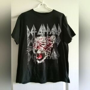 Def Leppard Rock T-shirt Leopard size 1X Unisex